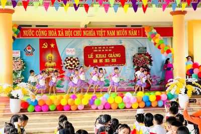 TƯNG BỪNG LỄ KHAI GIẢNG NĂM HỌC MỚI TẠI TRƯỜNG MẦM NON BÌNH MINH – XÃ EA KNỐP